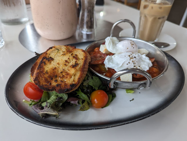 Provedore Cafe - Hospitality and gastronomy