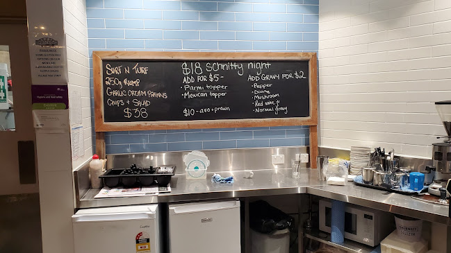 Cabarita Beach Hotel - Beach Bar & Grill - Hospitality and gastronomy