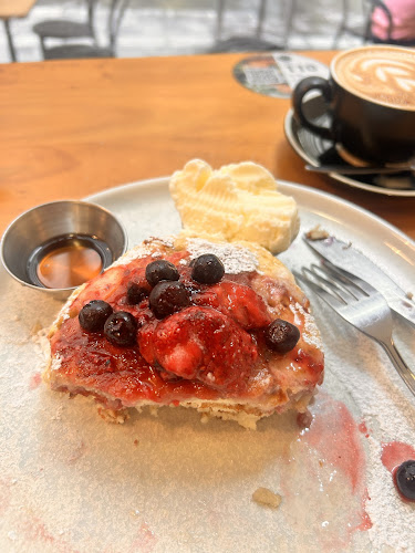 Corner & Bench - Hospitality and gastronomy