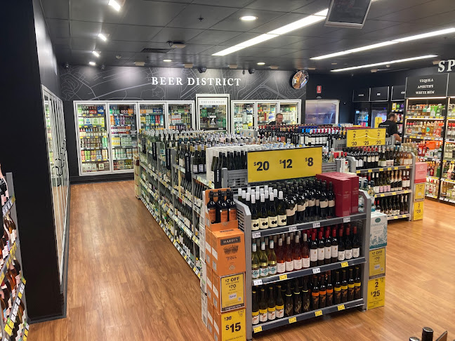 Opinii despre Liquorland Palm Beach în Palm Beach - Hospitality and gastronomy