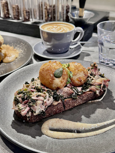 Comentarii opinii despre Paramount Coffee Project