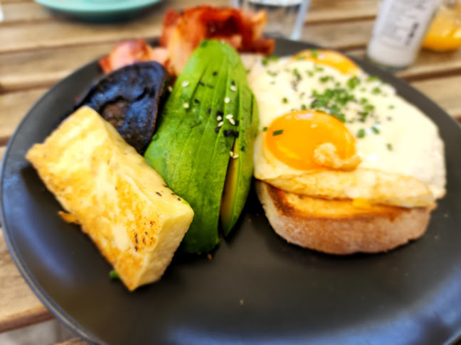 Ground Coolangatta - Hospitality and gastronomy