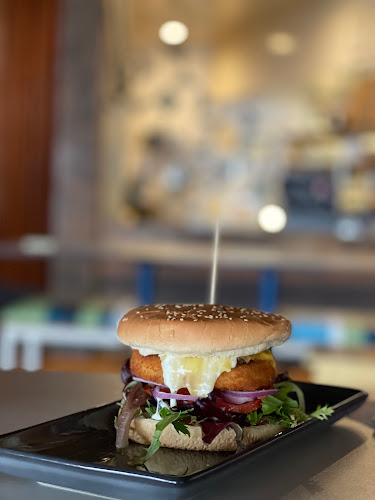 The Pier Shopping Centre, 1 Pier Point Rd, Cairns City QLD 4870