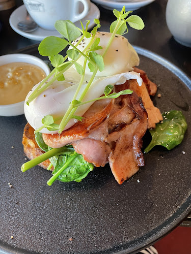 The Lansdowne Cafe - West Hobart