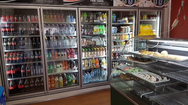 Comentarii opinii despre Bakers Hill Pie Shop