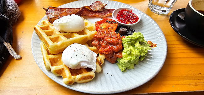 Comentarii opinii despre Waffle On Cafe