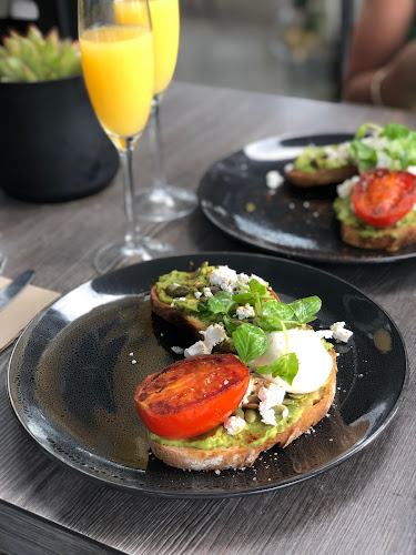 Fork N Flower - Moolap