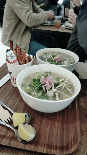 Roll'd Fountain Gate - Narre Warren