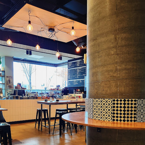 Saluministi Docklands - Hospitality and gastronomy