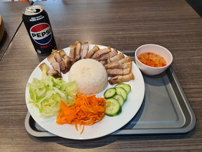 VINNIES DIVE BAR - Southport