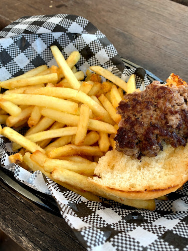 Isle of Capri, Shop 8, Capri on, 15 Via Roma, QLD 4217