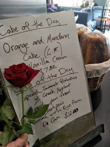 Comentarii opinii despre Moon Lily Kitchen and Cakes