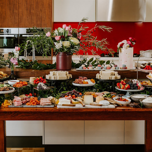 Nola's Foodstore Catering - Morwell