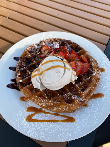 Live a Little Gelato - Hospitality and gastronomy