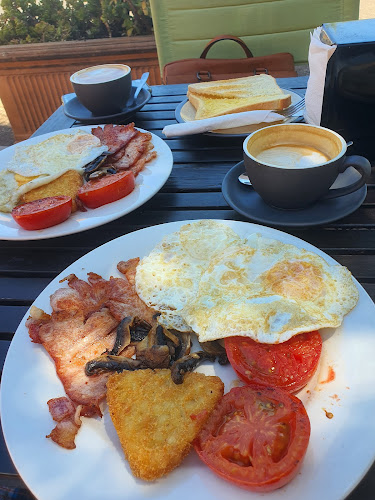 Comentarii opinii despre Happy Snack Bar 247