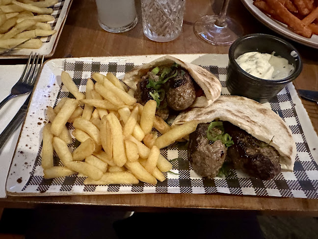 The Landing - Alkimos - Hospitality and gastronomy