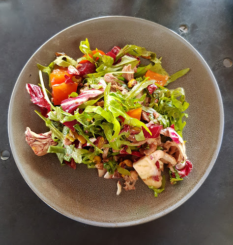 38 Abbott St, Cairns City QLD 4870