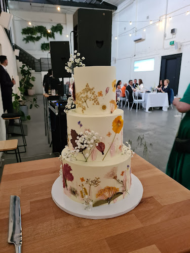 Ladybird Cakes - Carlton