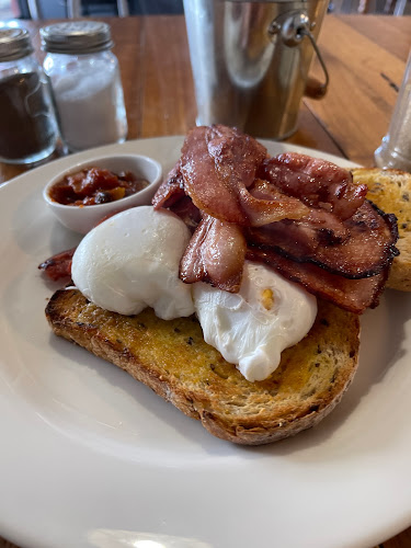 47 Mollison St, Kyneton VIC 3444