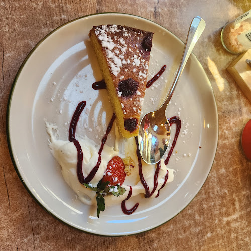 321 Cafe Learmonth - Hospitality and gastronomy