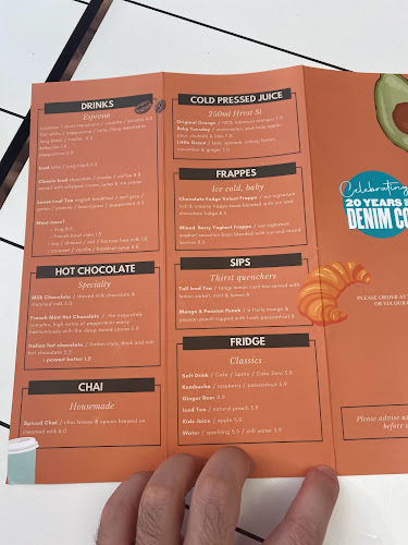 Comentarii opinii despre Denim Co.