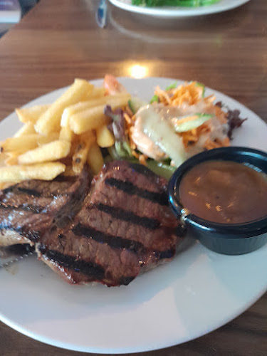 Bargara Lakes Tavern - Hospitality and gastronomy