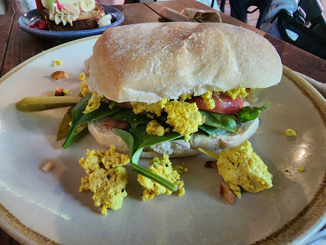 Opinii despre Sweet Bones Bakery and Cafe Braddon în Braddon - Hospitality and gastronomy