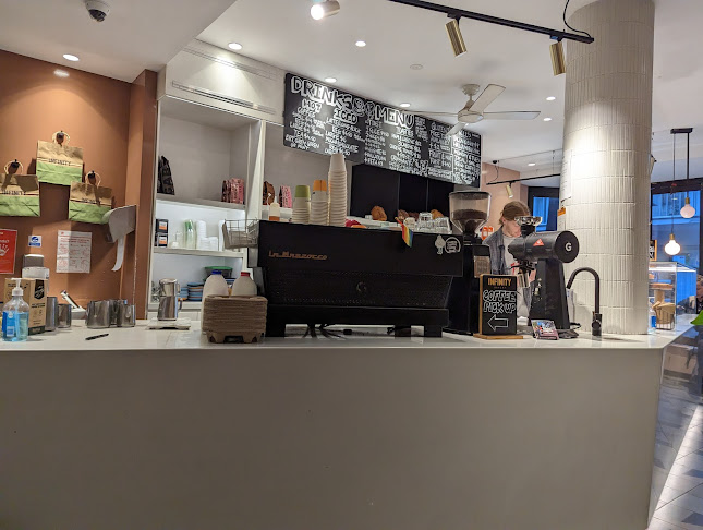 Comentarii opinii despre Hills Cafe & Bakery