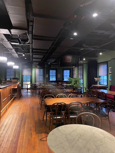 Comentarii opinii despre Keg & Brew Hotel