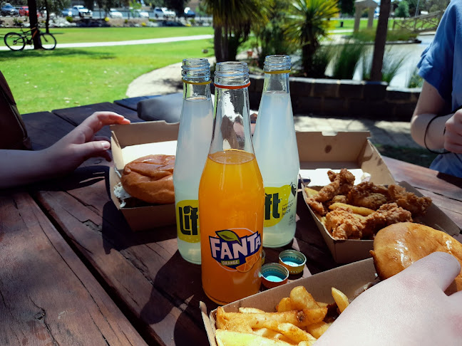 Peachy's Bar - Hospitality and gastronomy