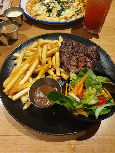 123 Parkyn Parade, Mooloolaba QLD 4557