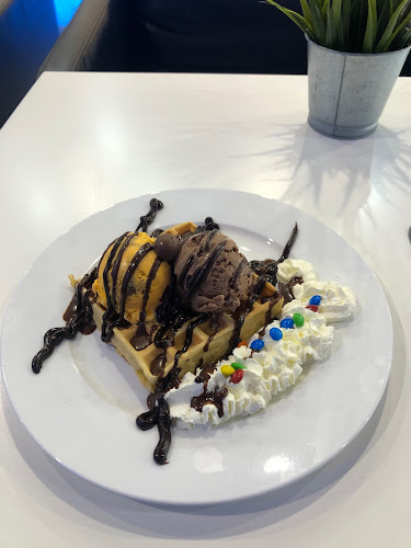 Comentarii opinii despre Cold Rock Ice Creamery Point Cook