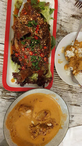 Red Lemon Thai - Hospitality and gastronomy