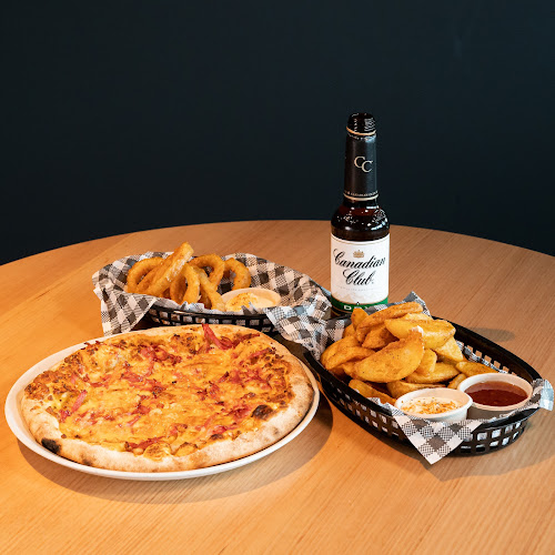 The Green Room Bar - Sandy Bay