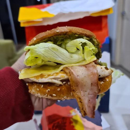 Comentarii opinii despre Huxtaburger Redfern