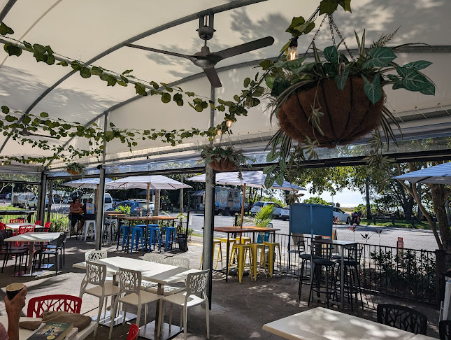 79 Sims Esplanade, Yorkeys Knob QLD 4878