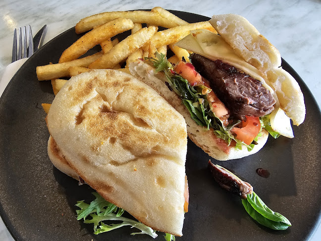 Comentarii opinii despre Cosi's Café