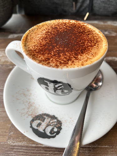 1661 Bridgewater Rd, Cape Bridgewater VIC 3305