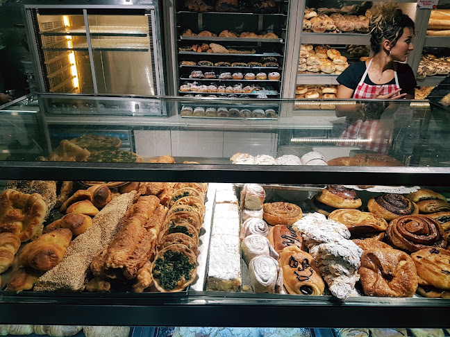 157 Bondi Rd, Bondi NSW 2026