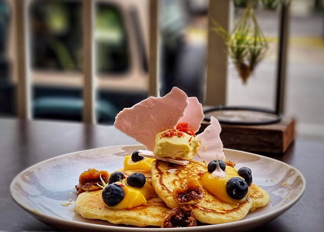 Botanica Café Bar Kitchen - Edge Hill