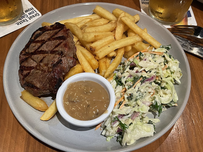 Bull Creek Tavern - Hospitality and gastronomy