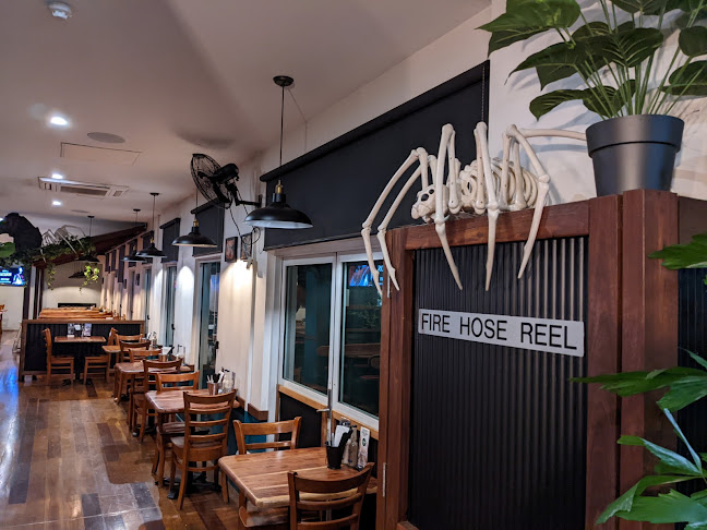 Primal Bar & Grill - Hospitality and gastronomy