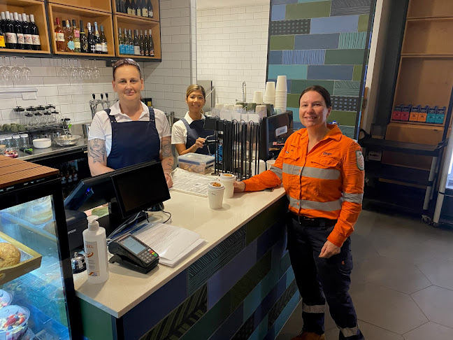 Comentarii opinii despre Provedore Cafe