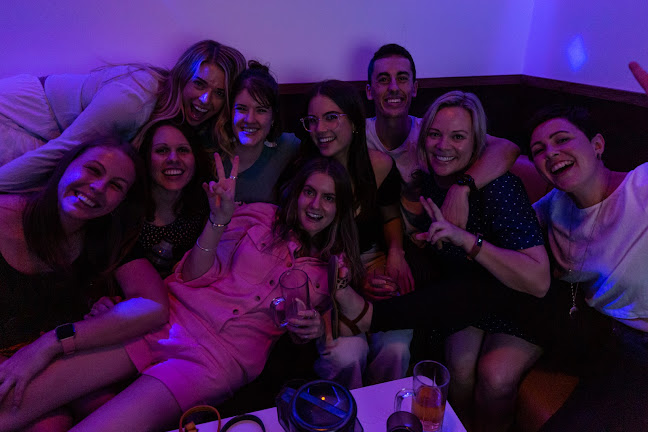 Jams Karaoke & Bar - Hospitality and gastronomy