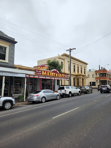 130-132 Mollison St, Kyneton VIC 3444