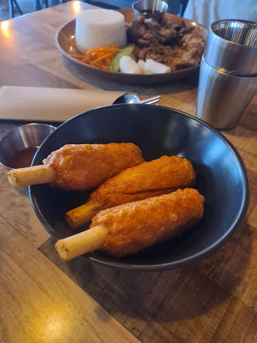 213-215 Auburn St, Goulburn NSW 2580