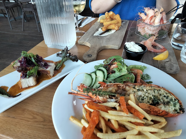 34 Vin E Jones Memorial Dr, Yeppoon QLD 4703