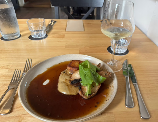 Duke's Restaurant & Bar - Hospitality and gastronomy