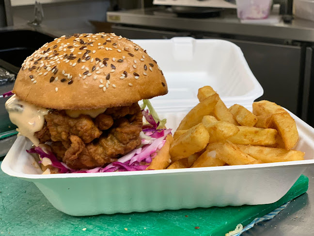 6 Macedon Rd, Templestowe Lower VIC 3107