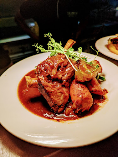 74 The Esplanade, Belgian Gardens QLD 4810